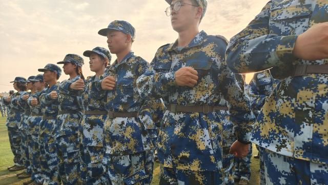 军训琐忆 迷彩军训展青春——21级智院学子军训纪实