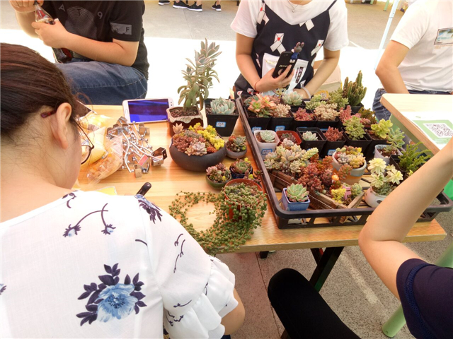工管学子创意营销培养理财观念——工管系第三届校园营销节