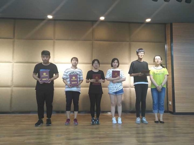 【缤纷百团】我校书画精英同台亮相 第十届“信院杯”校园书画大赛圆满举行