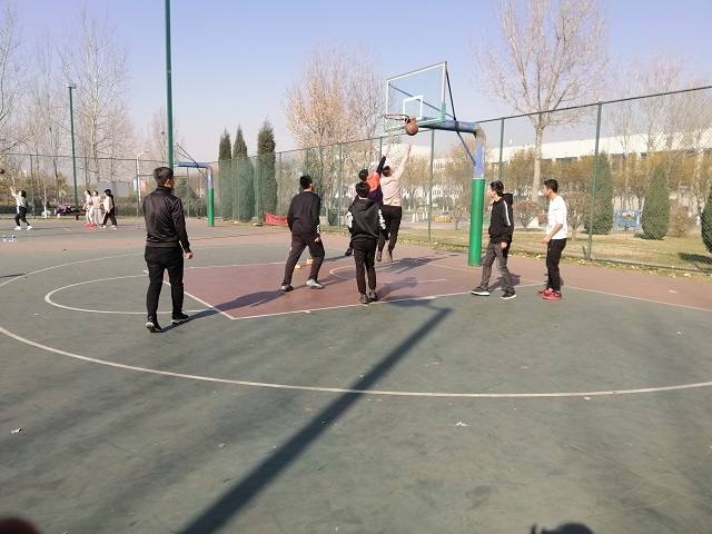 【完满班级】“挥动激情 放飞梦想”篮球联谊赛——计科1802班与网工1802班“无兄弟 不篮球”活动