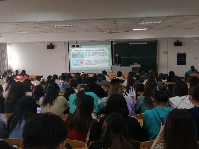 【辅导员说完满】以“臂”助力 彰显责任和担当——淬炼商学院2019级“辅导员说完满”专题活动