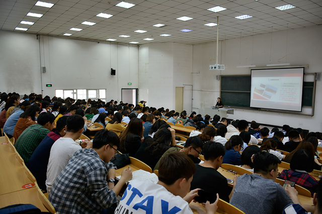 【辅导员说完满】完满精神在职业发展中的实践——淬炼商学院举办“辅导员说完满”专题活动（十一）