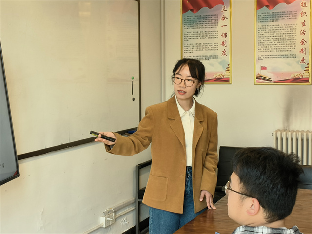 沿着必由之路 夺取新的胜利——远景学院组织部举办主题讲座
