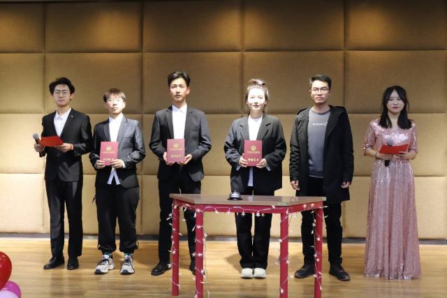 【1+1>2】乘爱国之志 启时代之魂——经济与管理学院&商务英语学院开展“与信仰对话，知党史而行”党史知识竞赛