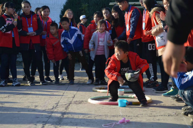 第六期骨干班“爱心助学 体育公益”志愿行动圆满结束