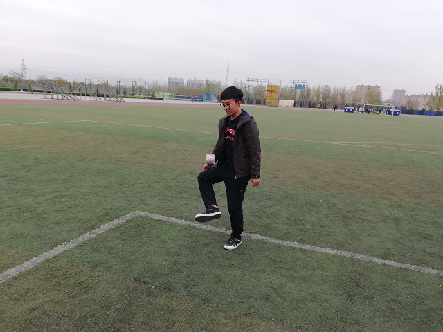 【完满班级】游戏碰撞 唤醒童心——数据1801班“经典重温 回味童年”举办沙包游戏活动