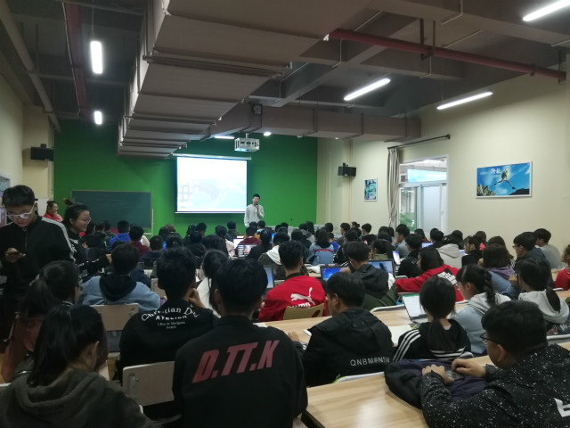 淬炼商学院开展办公软件培训会