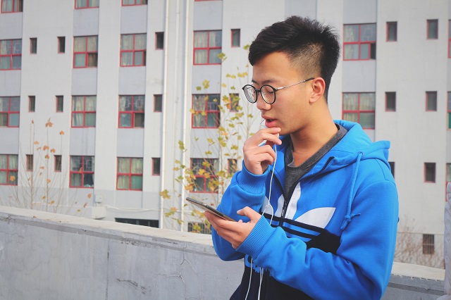 黄沙浩然没了“尘埃” 天机欲破智谋“疯癫”——环科系第二届“失落的羊皮古卷”校园探索大赛