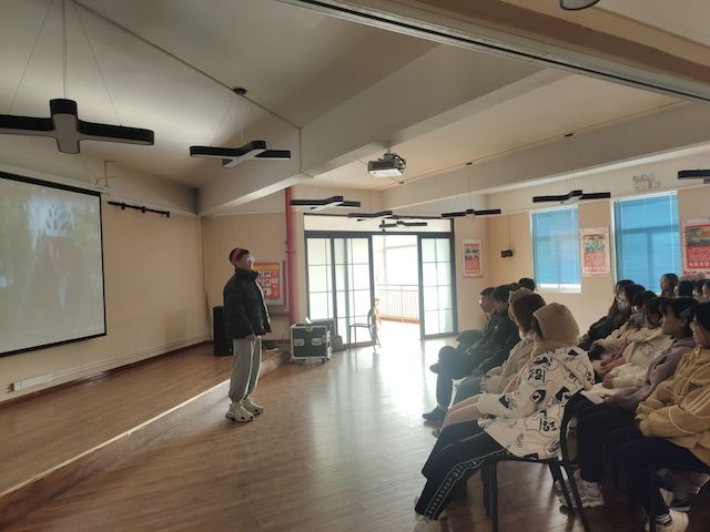 【完满班级】拼搏奋斗 绽放青春芳华——经济与管理学院十二月完满班级活动纪实(七)