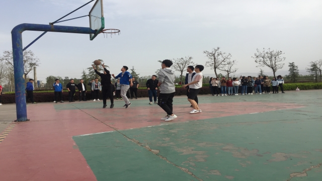 【完满班级】愿激情飞扬纵横  让活力奔放四射——淬炼商学院四月完满班级主题活动（十三）