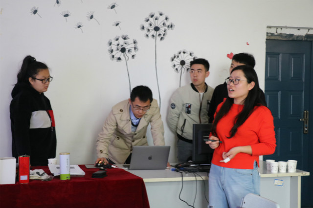 智慧依托 助信院更完满——外语系开展“智慧信院”系统宣讲会