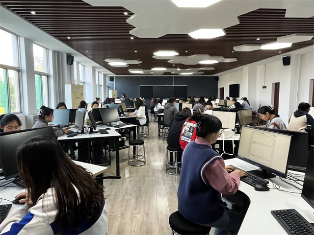 以赛促学“英”你精彩——2023“外研社·国才杯”全国英语阅读、笔译、写作大赛晋中信息学院校赛