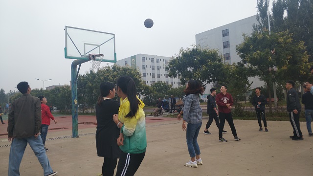 【完满班级】青春无悔 共赴梦想——淬炼商学院九月完满班级主题活动（十六）