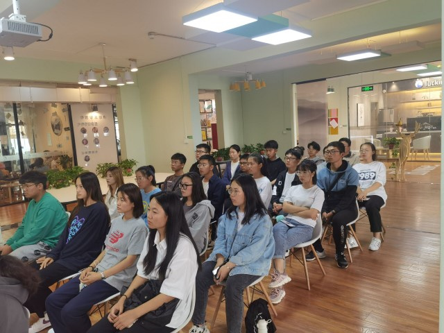 【志愿快讯·活动】志愿启程:新行动+新态度=我们益起走