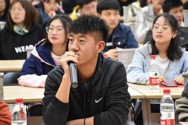 【绘“五四”】大数据学院、信息工程学院举办“五四百年 正青春”主题海报设计大赛