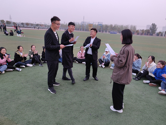 【完满班级】用艺术造就精彩人生——淬炼商学院十月完满班级主题活动（四十六）