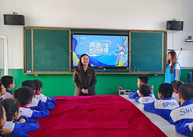 智能学子与“两弹一星” 跨越两个世纪的精神传承
