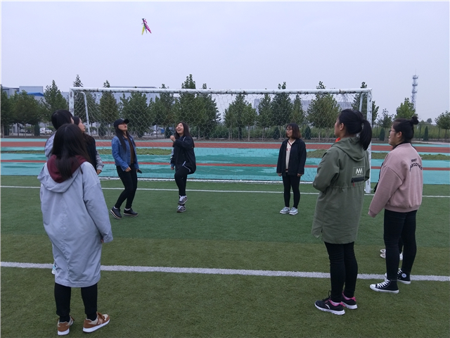 【完满班级】秋风十里 不如与你一起——淬炼商学院 “体”味青春主题活动（二十一）