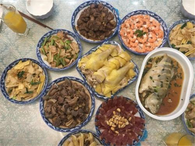 【完满班级】美食变变变——淬炼商学院会计1701班完满班级活动