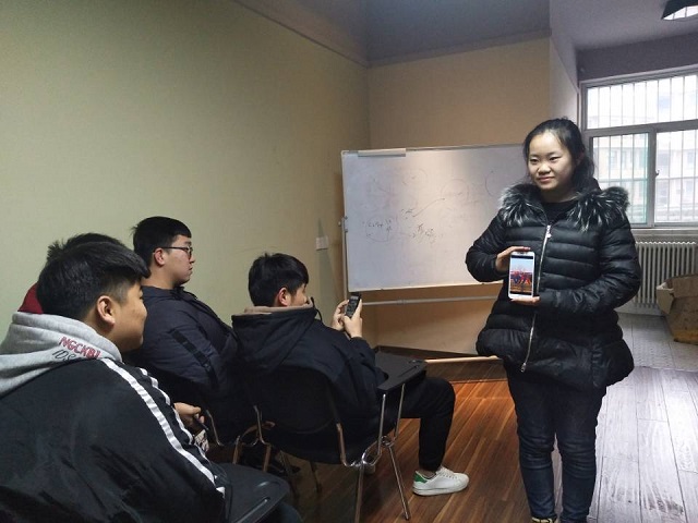 【完满班级】创意摄影 与我同行——信管1701班“创意摄影展”主题活动