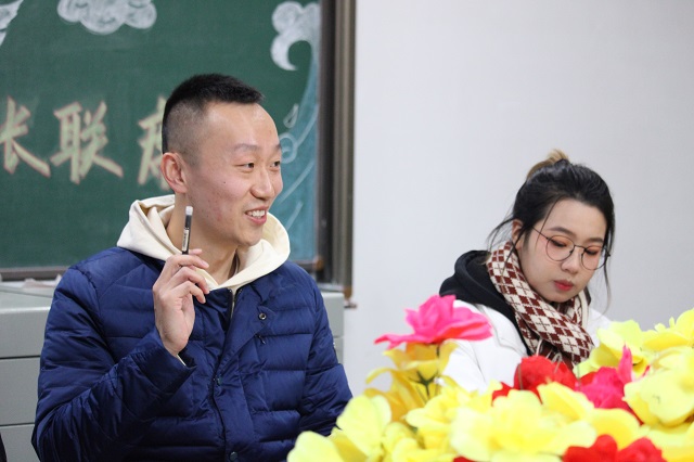 思维碰撞共传承 经验分享共进步——经济与管理学院“‘权’心伴你 ‘益’路前行”晓绾维权同盟军之班长联席会