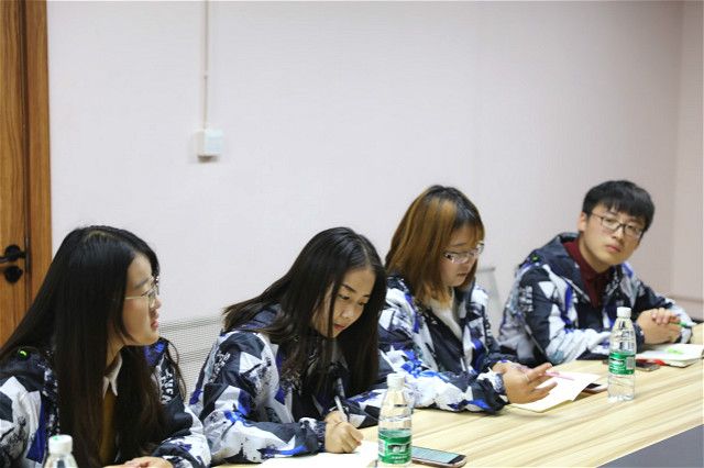 视角汇聚宣传 交流碰撞火花——“交流·共享·成长”经济管理系举办宣传分享交流会