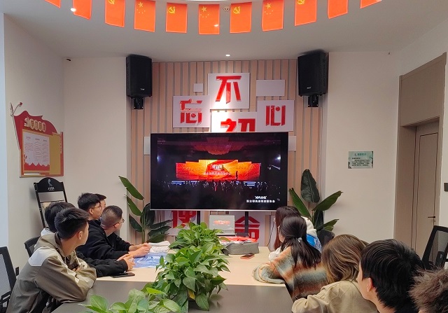 秋风摇曳 叠翠流金——智能工程学院十月完满团支部活动集锦三