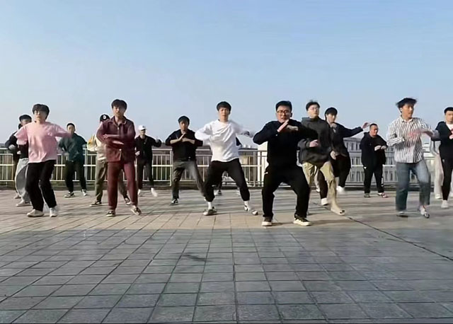 【辅导员说完满】活力专场 轻舞飞扬——大数据学院、信息工程学院21级辅导员说完满