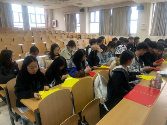 【完满团支部】锤与镰刀 情怀家国——淬炼·国际商学院审计2101班完满团支部活动