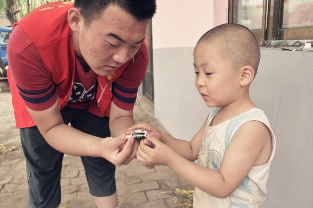 【三下乡】快！实验小课堂开课了！——“信鸽”志愿者服务队与郭家堡村的那些事儿