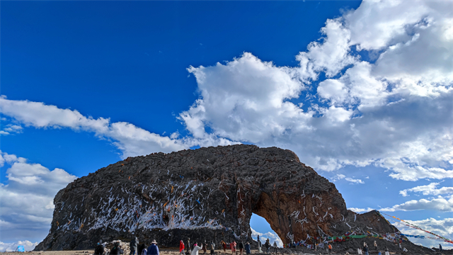 西部之声第23期:“我决定留在雪域高原”