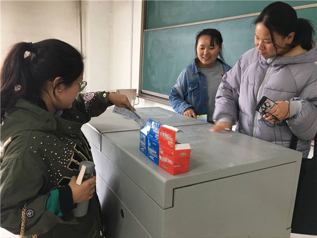 【完满班级】以公益之心 关注儿童拐卖——外国语言文学系英语1801班、1802班11月完满班级活动