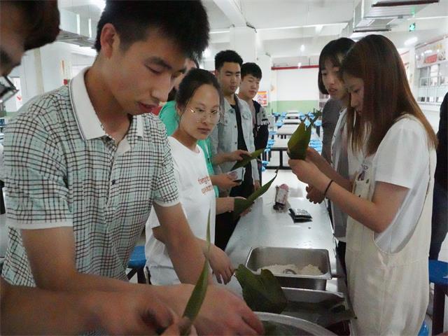 【完满班级】用心铸造精彩 活力绽放光芒——经济与管理学院六月完满班级活动纪实(五)