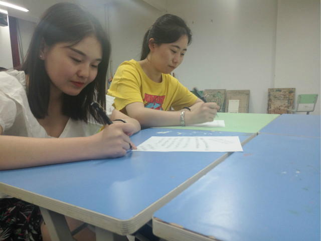 【完满班级】公益暖我心 你我共参与——艺术传媒学院视觉1601班、1602班举办知识竞赛