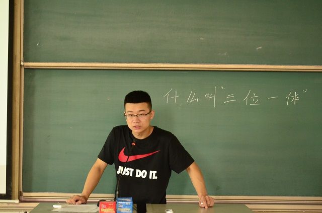 学长计划第544期:青春是一趟永不停歇的旅程——艺术传媒学院举办九月学长计划系列活动