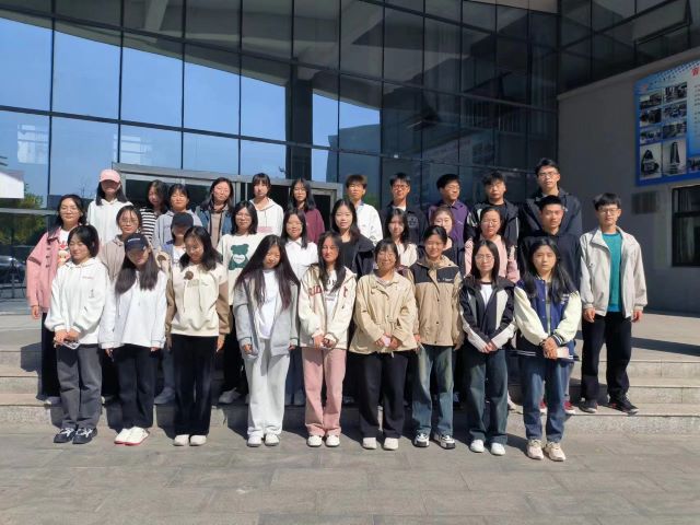 完满在金秋传递青春的力量——大数据学院、信息工程学院十月完满团支部活动集锦（三）