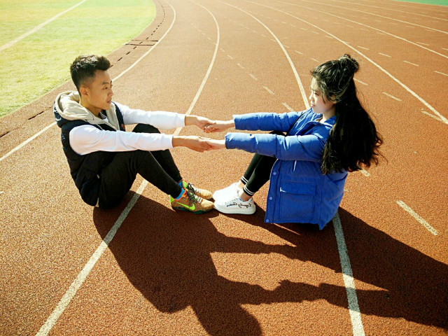 【前行】第56期:我陪你校服到婚纱 请伴我青丝至白发
