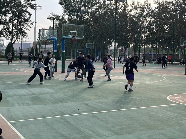 筑强健体魄 扬少年风采