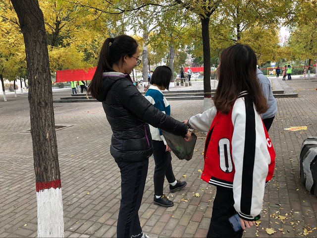 【完满班级】共建生态文明 共享绿色未来——艺术传媒学院环设1801班举办完满班级活动