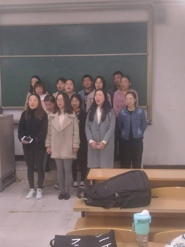 【完满班级】百舸争流 镌刻精神——经济与管理学院五月完满班级活动纪实（一）