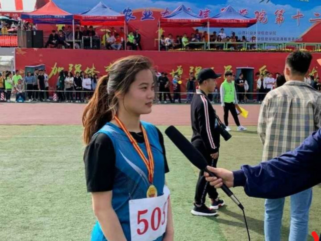 【直击运动会】一样的冠军 不一样的心情