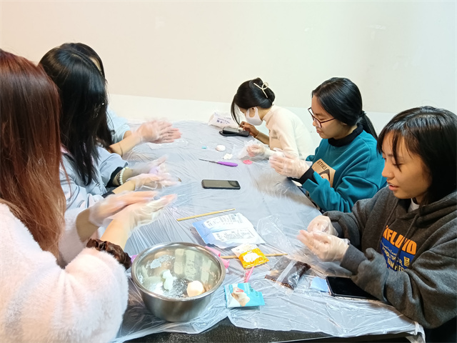 【完满团支部】暖冬糕点制作 色香味俱全——淬炼·国际商学院审计2102班完满团支部活动
