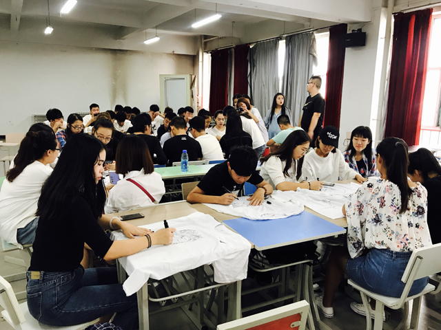 【完满班级】有没有一首歌会让你想起我——艺术传媒系2016级“献力音乐节”完满班级活动