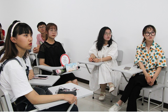 【缤纷百团】指尖流淌美好 追忆童年经典