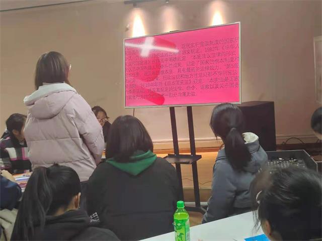 【完满班级】法制在我心 安全伴我行——商务英语学院英语2004班、英语2104班、英语2106班完满班级活动