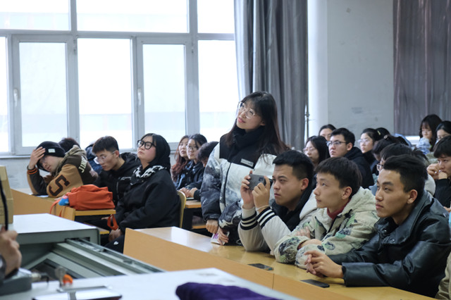 【辅导员说完满】应考场诚信 重假期安全——淬炼·国际商学院2020级“辅导员说完满”专题活动