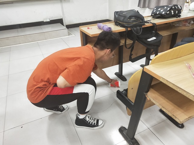 【完满班级】公益风向 分秒必争——艺术传媒学院环设1804清洁校园公益活动