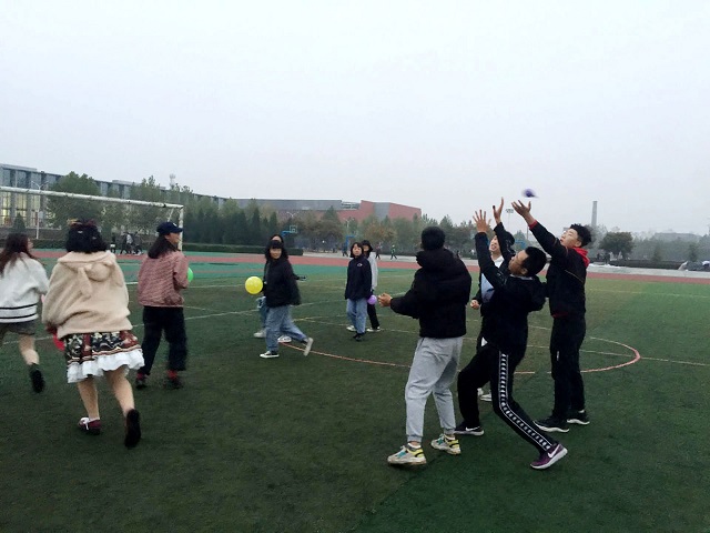 【完满班级】练强之筋骨 铸国之栋梁——艺术传媒学院视觉1904班“朝气蓬勃 激情洋溢”丢沙包活动