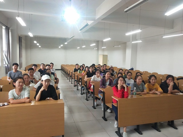 【完满班级】传统风采 回味无穷——淬炼商学院九月完满班级主题活动