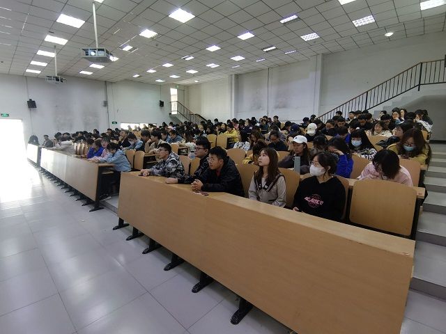 【辅导员说完满】铸就防骗长城 擦亮识骗慧眼——食品与环境学院2020级辅导员说完满活动